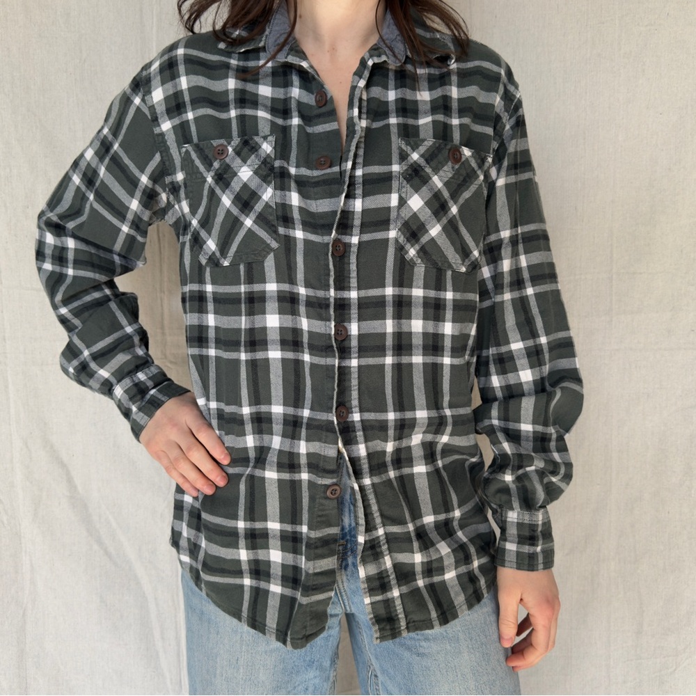 Wrangler Green and Grey Plaid Shirt - Picture 2 of 6